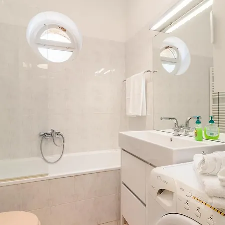 Cubo Apartment